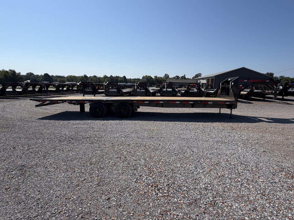 New 2027 MAXXD 102"X32' 30K Hydraulic Dovetail Gooseneck Trailer