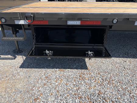 New 2027 MAXXD 102"X32' 30K Hydraulic Dovetail Gooseneck Trailer
