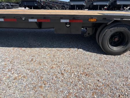 New 2027 MAXXD 102"X32' 30K Hydraulic Dovetail Gooseneck Trailer
