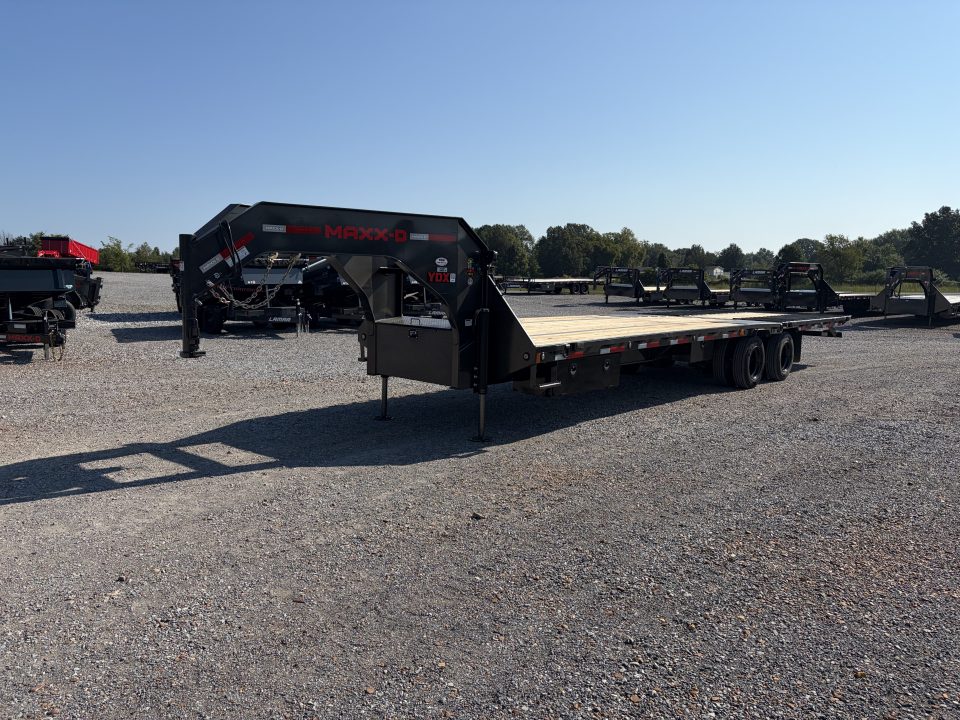 New 2027 MAXXD 102"X32' 30K Hydraulic Dovetail Gooseneck Trailer