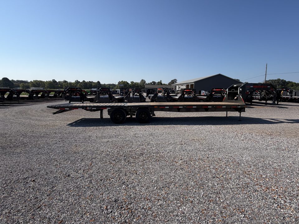 New 2027 MAXXD 102"X32' 30K Hydraulic Dovetail Gooseneck Trailer