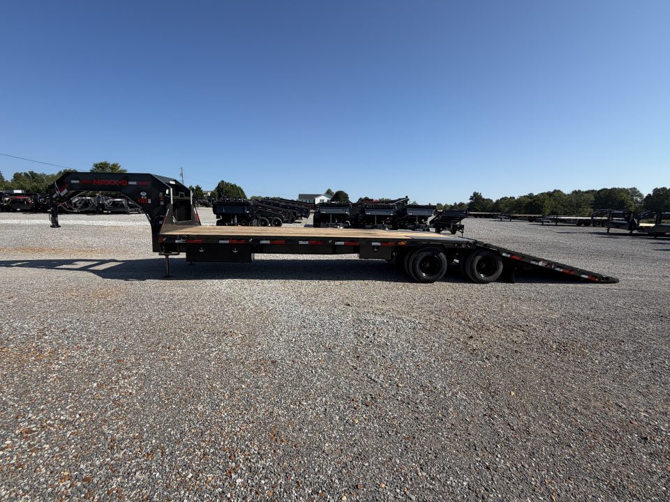 New 2027 MAXXD 102"X32' 30K Hydraulic Dovetail Gooseneck Trailer