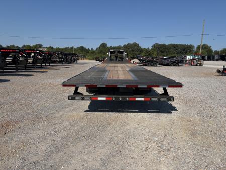 New 2027 MAXXD 102"X32' 30K Hydraulic Dovetail Gooseneck Trailer