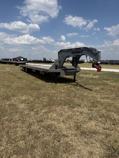 Used 2025 Diamond C Trailers FMAX212 TANDEM DUAL GN PACESETTER HYDROTAIL W/ BLACKWOOD RUNNERS/ HYDRO JACKS/ 102X40 Flatbed Trailer