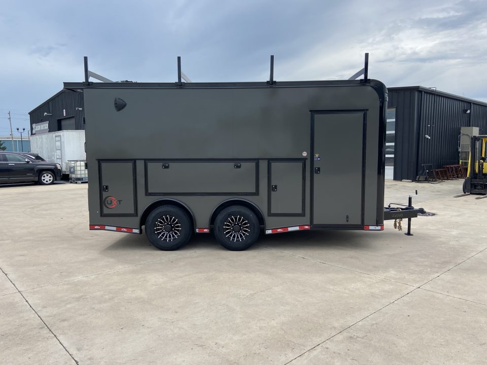 New United Trailers UXT-8.5X16 Contractor