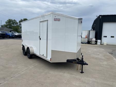 New United UJ-7X16 Enclosed Trailer