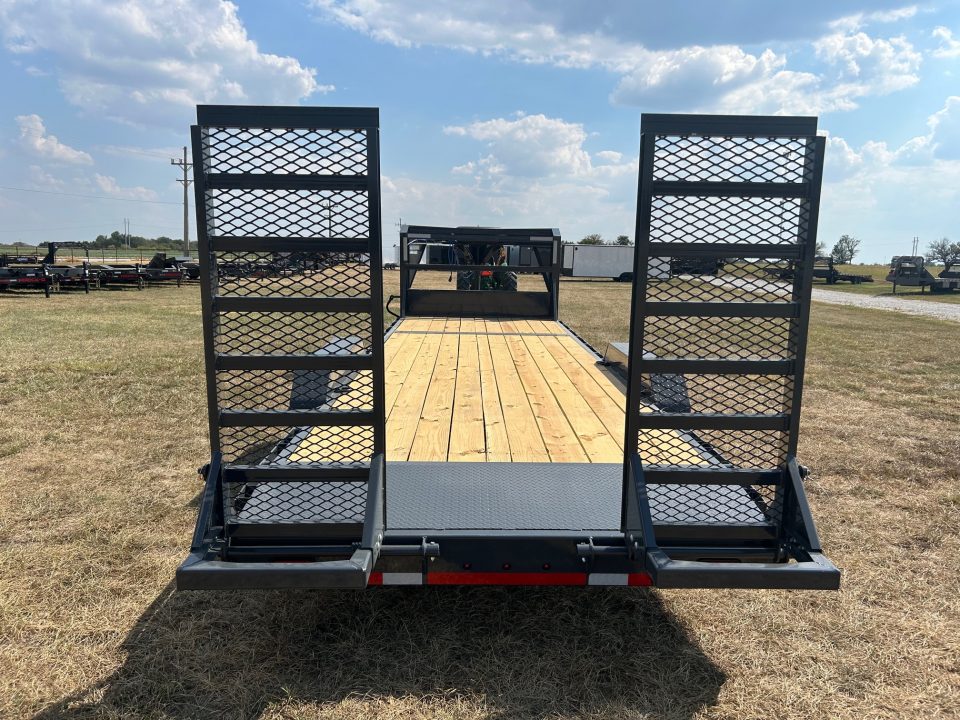 New 2027 Lamar 83x24 Tandem 14K GN Equipment Trailer w/ 2' Dove & Standup Ramps
