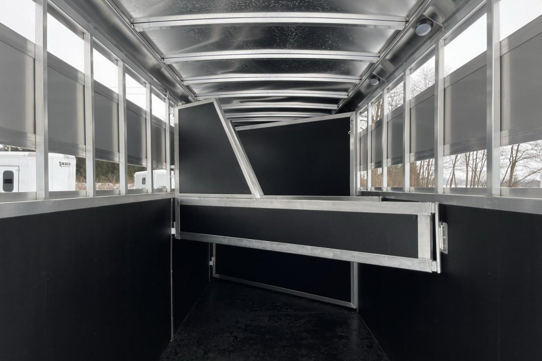 New 2026 Shadow White 3 Horse Bumperpull Slant Trailer / Livestock Trailer with Removable Dividers and Tack Room Horse Trailer