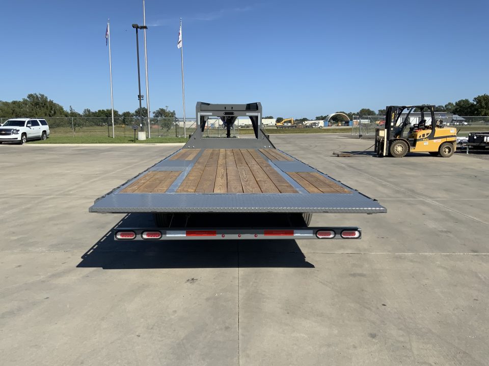 New 2027 Diamond C Trailers 102 X 24 DET210 Gooseneck Deckover Tilt Trailer