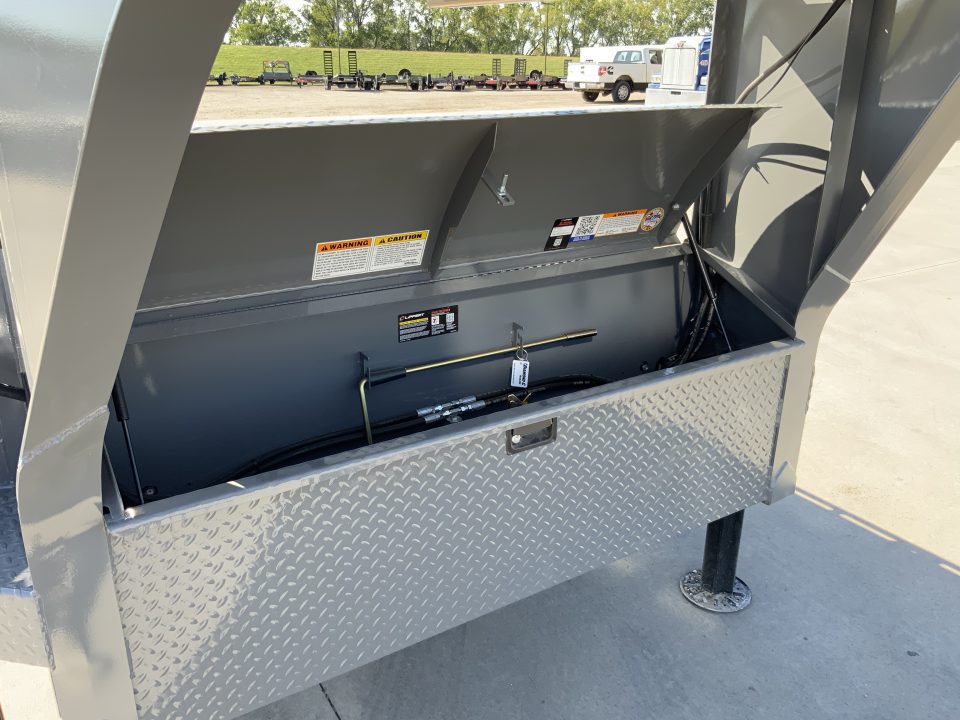 New 2027 Diamond C Trailers 102 X 24 DET210 Gooseneck Deckover Tilt Trailer