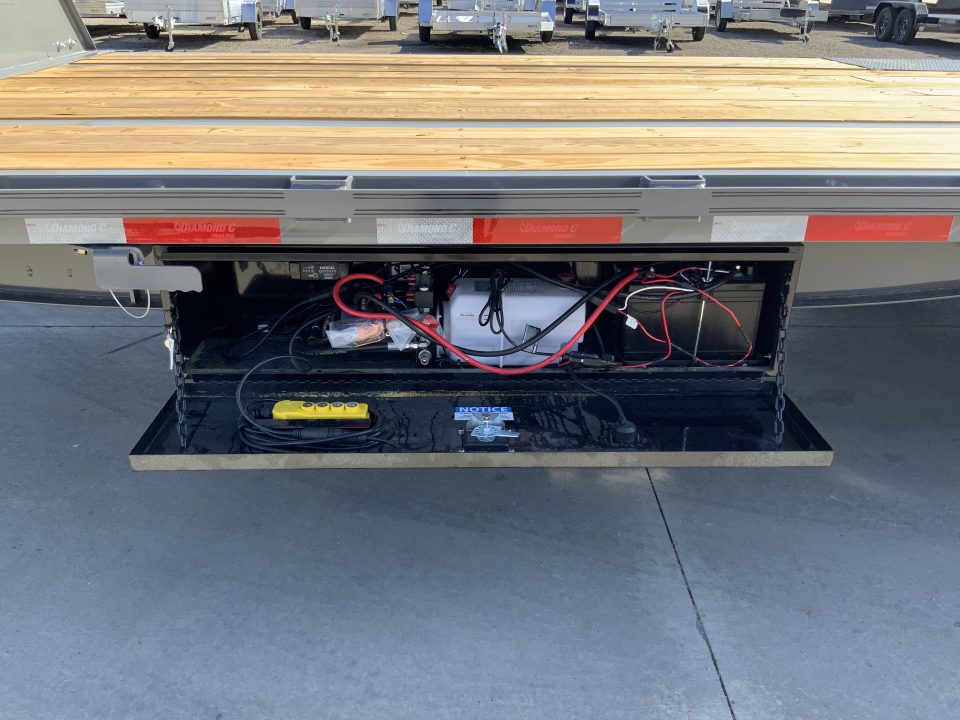 New 2027 Diamond C Trailers 102 X 24 DET210 Gooseneck Deckover Tilt Trailer