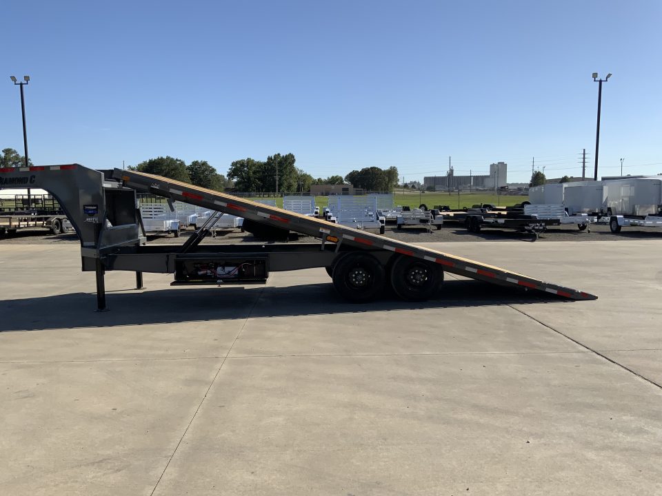 New 2027 Diamond C Trailers 102 X 24 DET210 Gooseneck Deckover Tilt Trailer