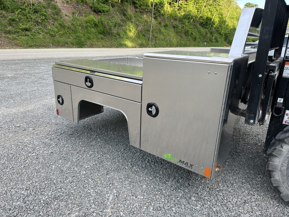 New Martin Truck Bodies Aluminum Gooseneck Service Body DRW 8' SMOOTH APPEARANCE