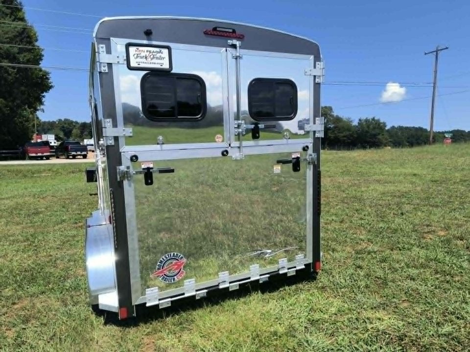 New 2027 Homesteader 2 Horse Straight Load Warmblood Trailer Two-Tone