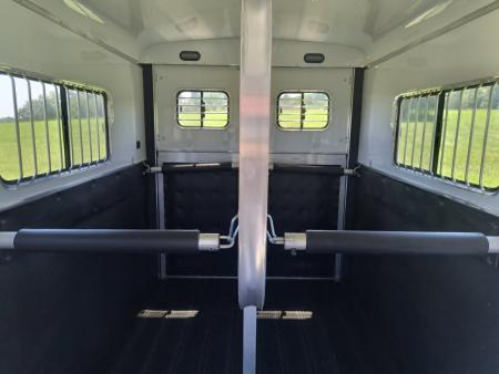 New 2027 Homesteader 2 Horse Straight Load Warmblood Trailer Two-Tone