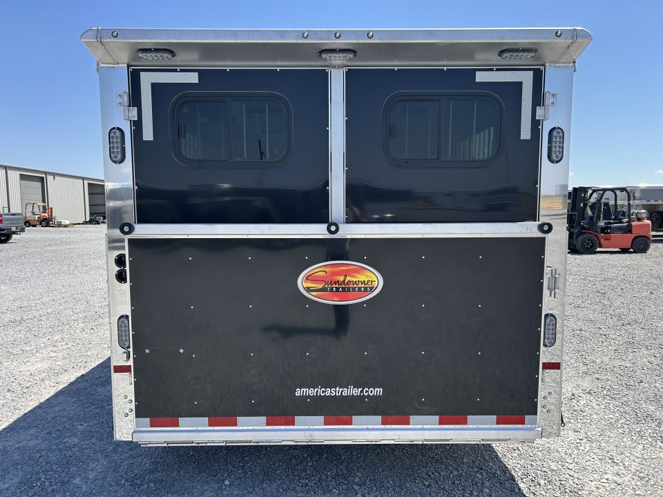 New 2027 Sundowner Showman GT 2721