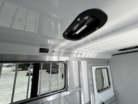 New 2027 Sundowner Showman GT 2721