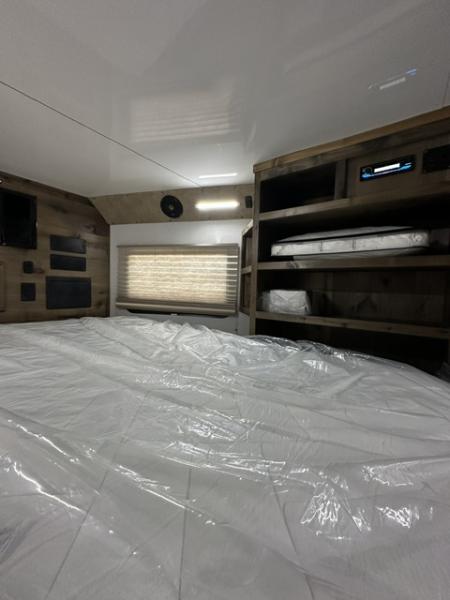 New 2027 Trails West 30' Freeride Toy Hauler