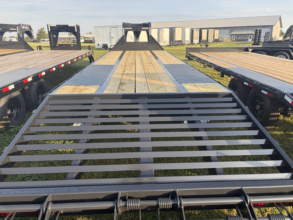 New 2027 Hillcrest Trailers 22.9k 20+5 GN DO