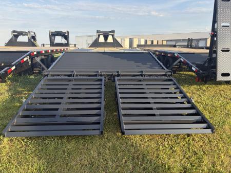 New 2027 Hillcrest Trailers 22.9k 20+5 GN DO