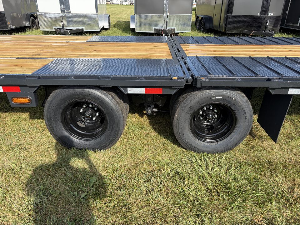 New 2027 Hillcrest Trailers 25.9k 24+12 Hydro Dovetail GN DO