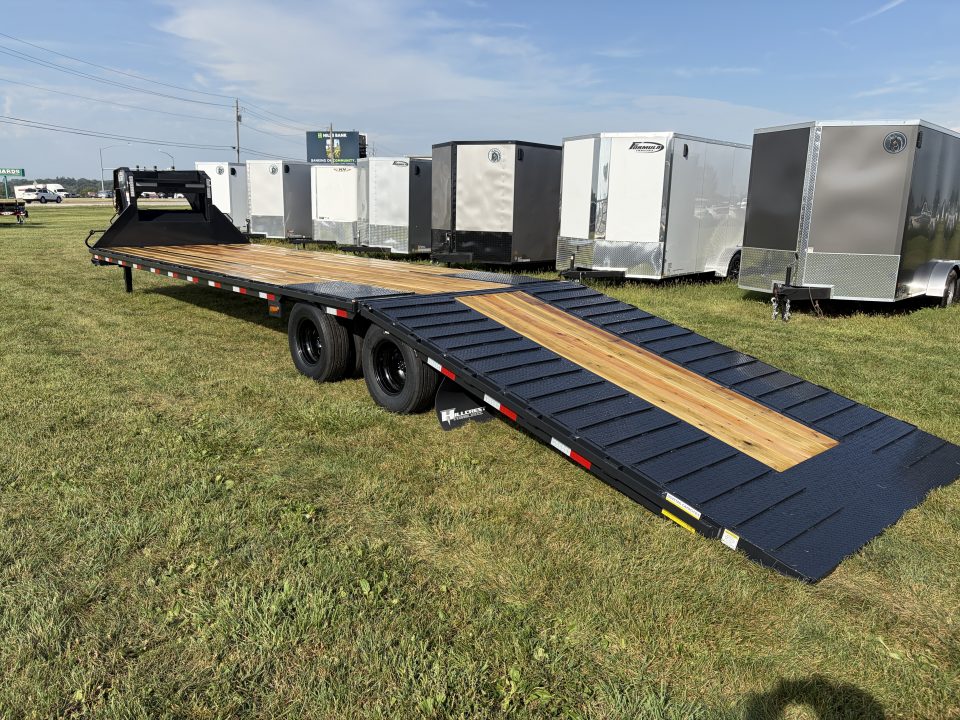 New 2027 Hillcrest Trailers 25.9k 24+12 Hydro Dovetail GN DO