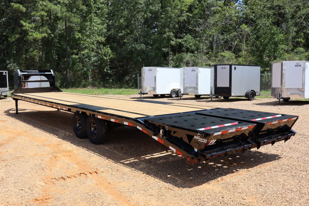 New 2027 8.5X40 PJ Gooseneck Equipment Trailer