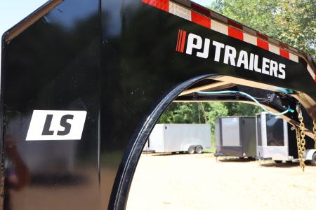 New 2027 8.5X40 PJ Gooseneck Equipment Trailer