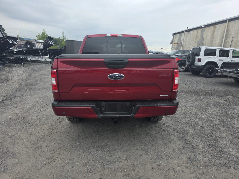 New 2019 Ford XLT CREW CAB Truck