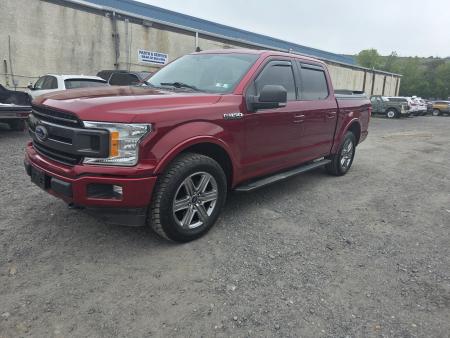 New 2019 Ford XLT CREW CAB Truck