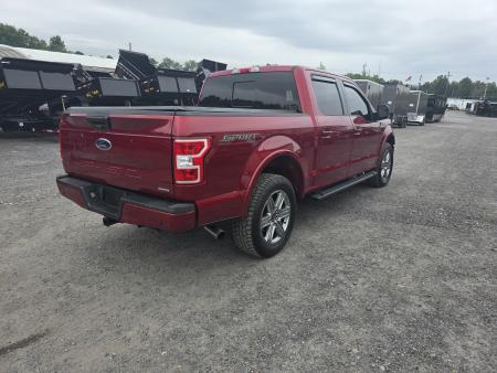 New 2019 Ford XLT CREW CAB Truck