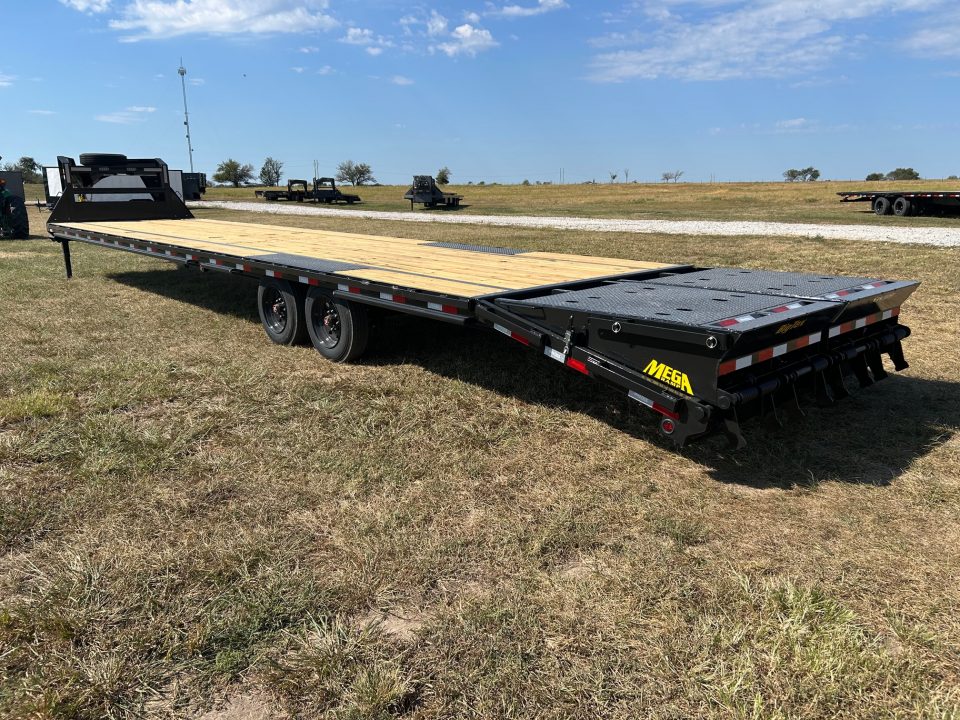 New 2027 Big Tex 102x40 Tandem 17.5K GN Flatbed w/ 5' Dove & Max Ramps