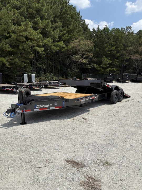 New 2027 Diamond C 8.5x24 Equipment, 18' Tilt, Drive-Over Fenders HXD210