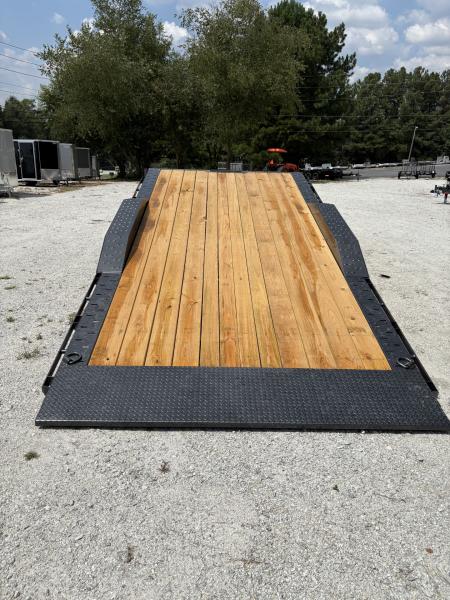 New 2027 Diamond C 8.5x24 Equipment, 18' Tilt, Drive-Over Fenders HXD210