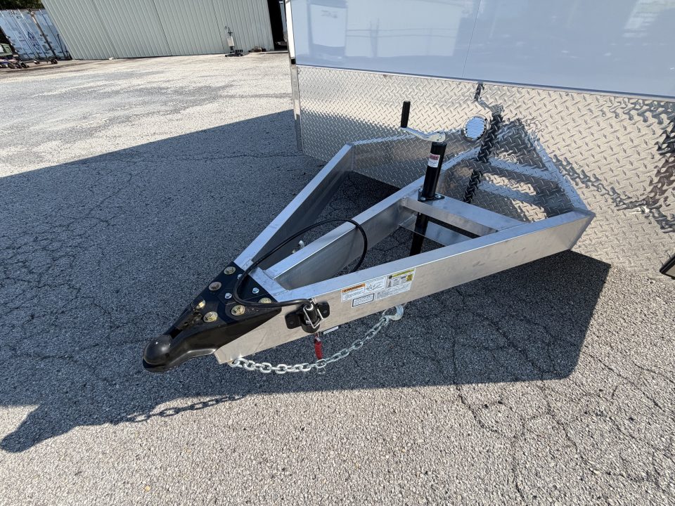 New 2027 8.5X28 inTech RACE TRAILER