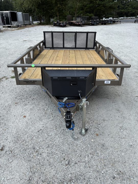 New 2027 Diamond C 77x10' Utility, Ramp Gate, Mesh Sides PSA135