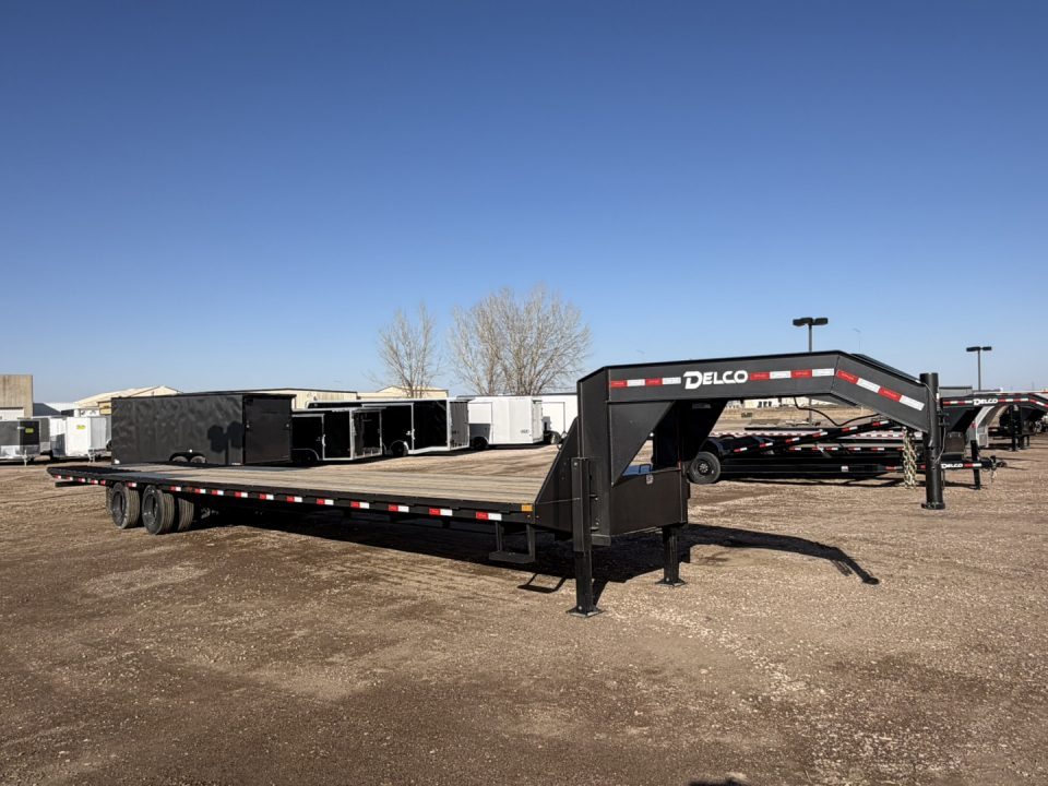New 2026 Delco Trailers 40' Gooseck 34,500LB Deckover Trailer