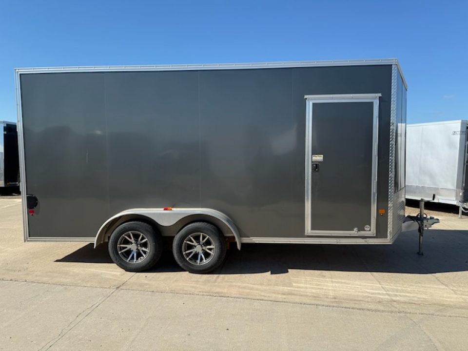 2018 E-Z Hauler photo 5