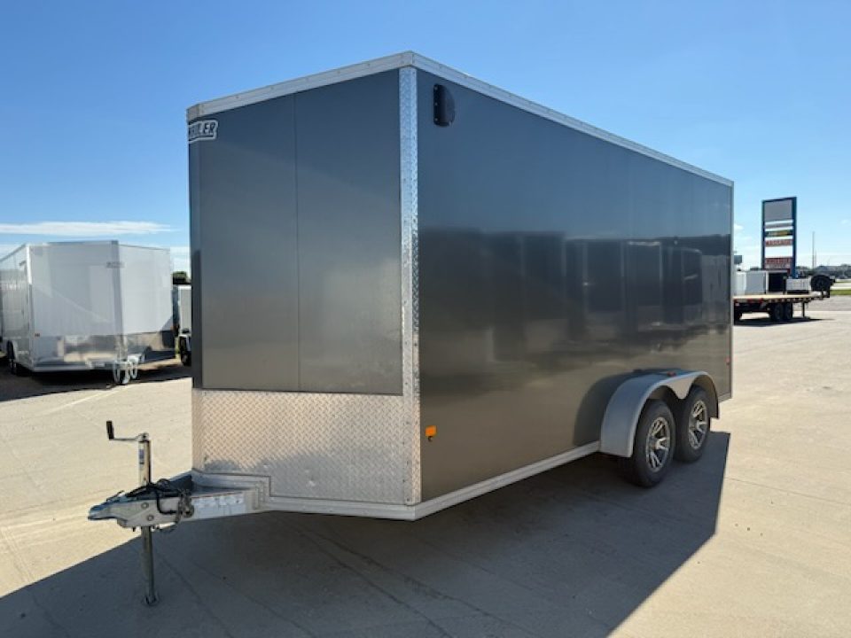 2018 E-Z Hauler photo 2