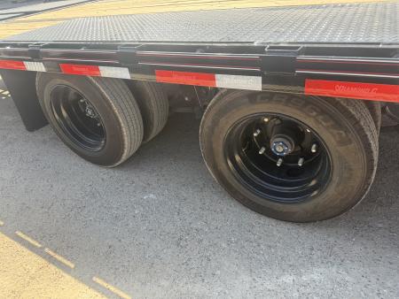 New 2027 Diamond C Trailers FMAX216 102X35 MR Gooseneck Bodies