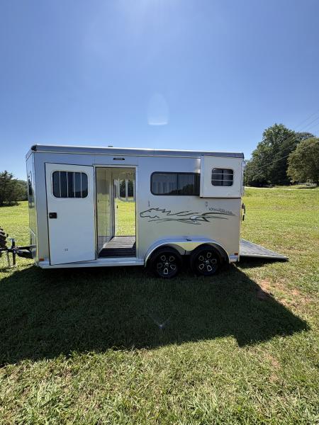 New 2024 Homesteader Trailer 214FB Horse Trailer