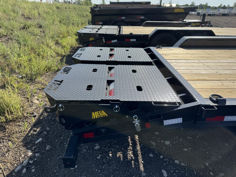New 2027 Big Tex Trailers 14EH-20D3A Equipment Trailer