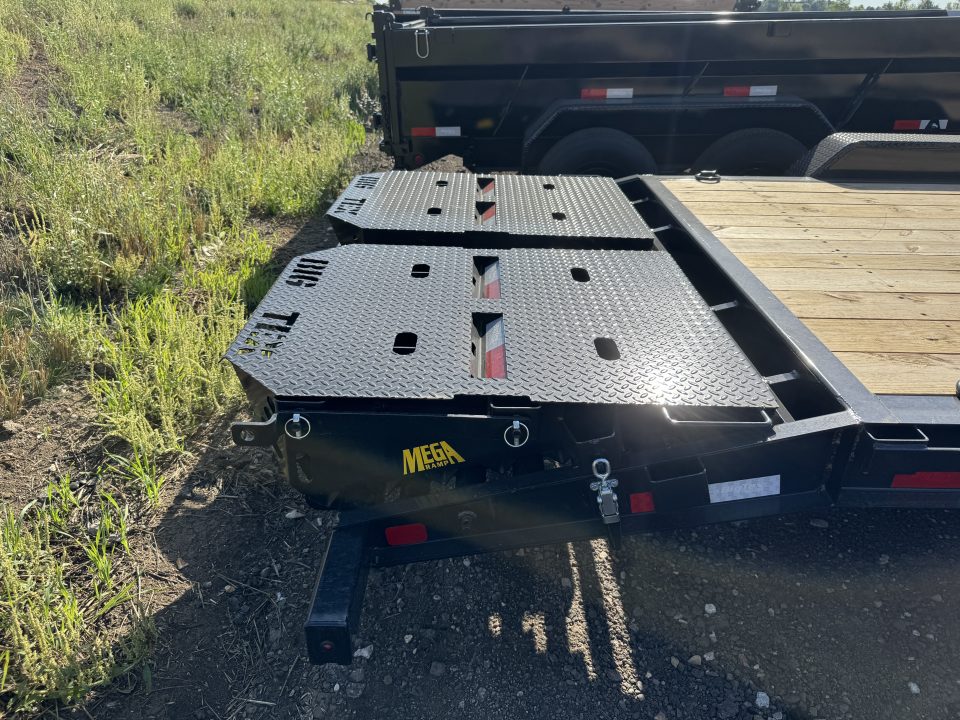 New 2027 Big Tex Trailers 14EH-22D3A Equipment Trailer