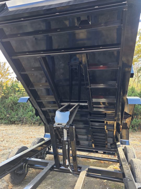 New 2027 Load Trail 83X14 14K 7 GA FLOOR 83 X 14 Dump Trailer