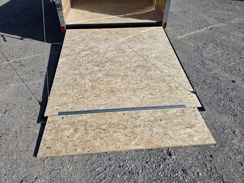 New 2027 Cross Trailers 6X12 6' RAMP DOOR SCREWLESS 6 X 12 Cargo / Enclosed Trailer