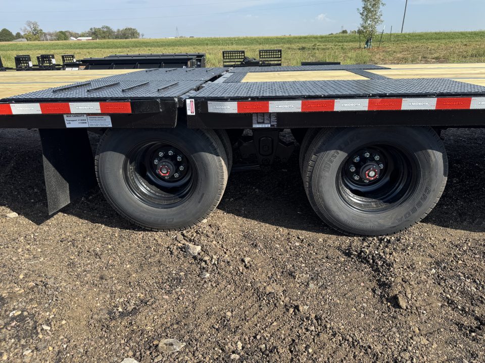 New 2027 Midsota FBHB3612-259G Deckover Trailer