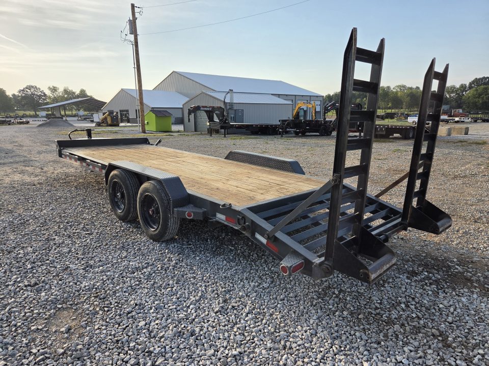 Used 2022 Iron Bull 83X22 TANDEM EQUIPMENT HAULER W/8K AXLES SELF CLEAN DOVE & STANDUP RAMPS