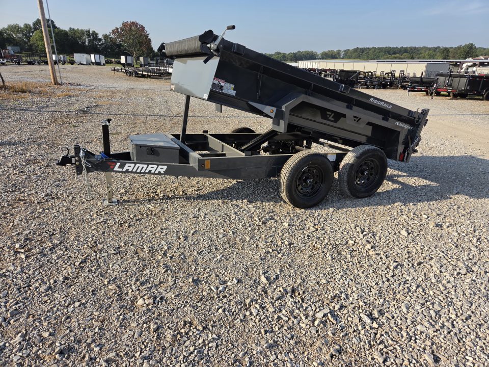 New 2027 Lamar 60X10 TANDEM 7K DUMP W/18" SIDES & SPREADER GATE