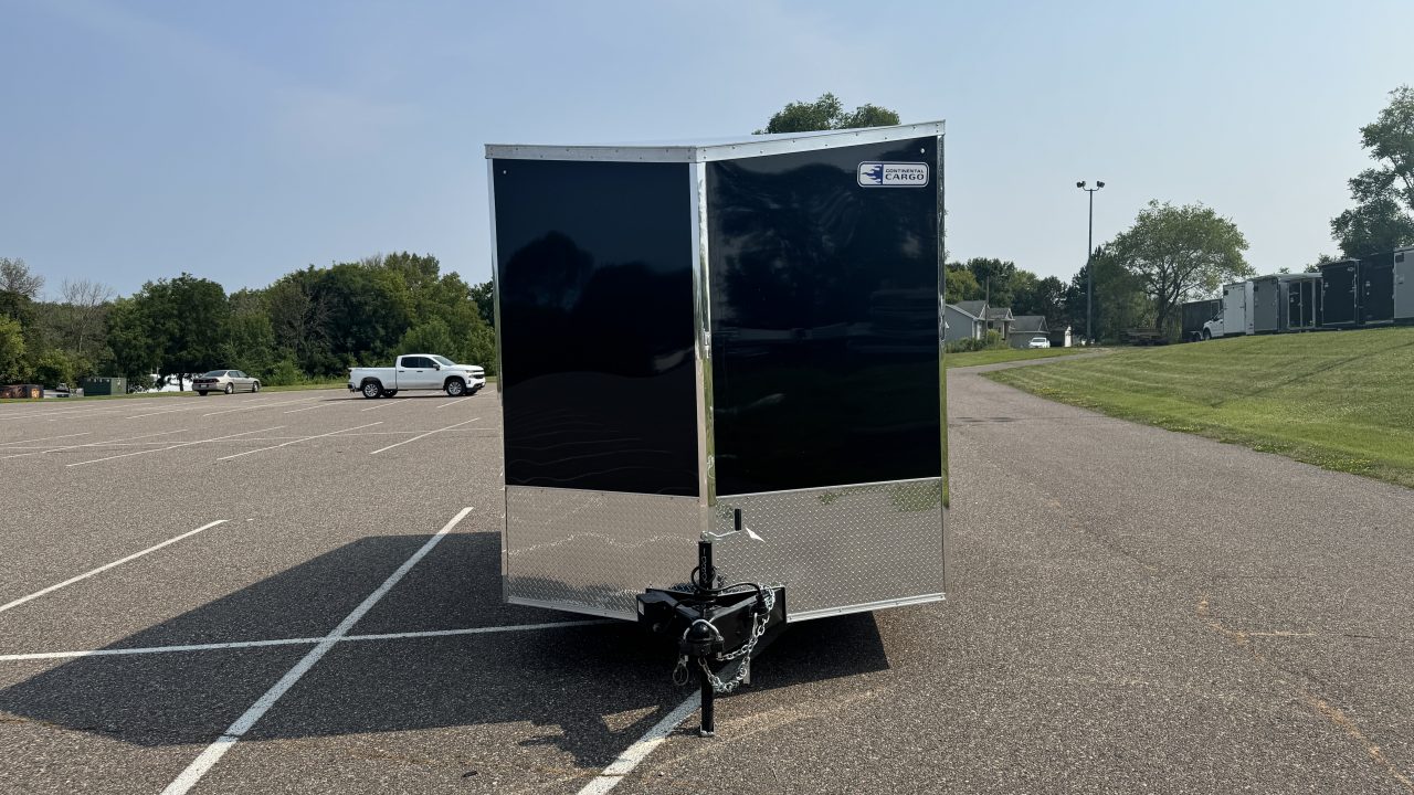 2027 Continental Cargo photo 6
