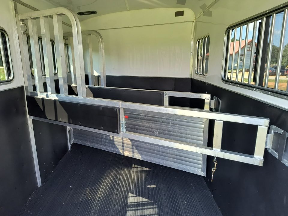 Used 2025 Homesteader Trailer 316SB Horse Trailer With Ramp and Stud Divider
